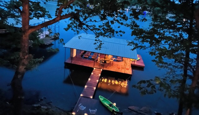 June 2-5 JUST OPENED! Family Lakefront A-Frame w/Kayaks 6MM