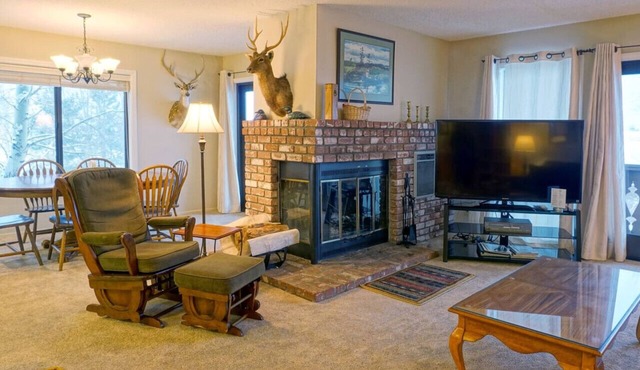 June Lake Interlaken 12 Cozy, Spacious
