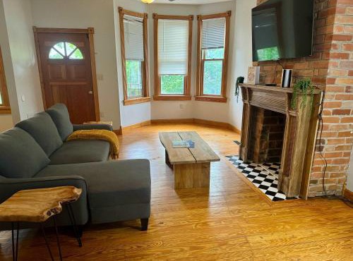 Jungle Cabin by Jungle House Downtown & Short North Free Parking 5 800 Reviews Near Convention Center & Nationwide Arena & Ohio State