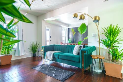 Jungle House Boutique Suites - Short North & Convention Center
