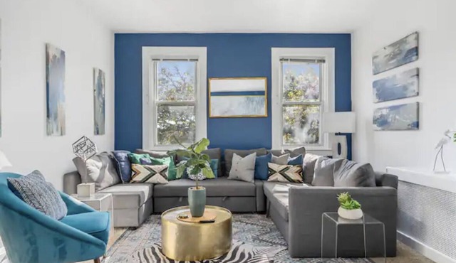 Jungle Retreat! Parking/Yard/Wine/Firepit