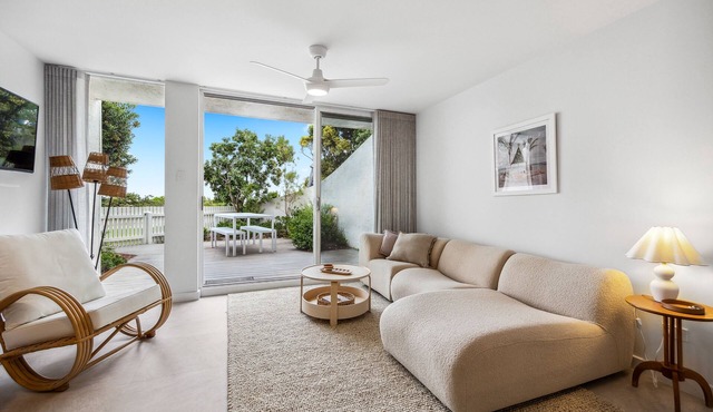 Juniper Beachfront Townhouse Semaphore Park