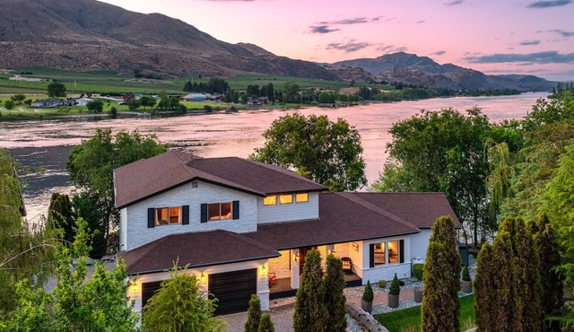 Juniper Hill Columbia River w/Hot Tub & Swim Spa