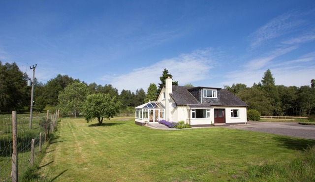 Juniper Hill Loch Achilty