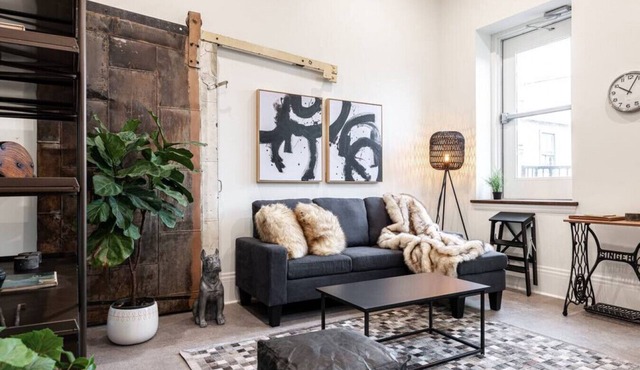Juno Lofts: Memories of Gastown
