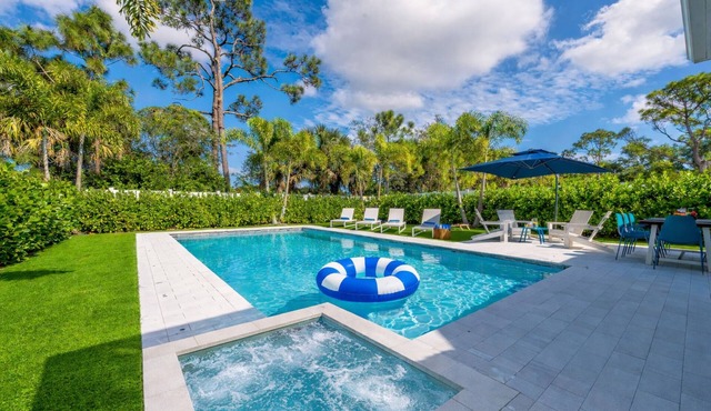 Jupiter Palms Oasis | Luxe Pool/Spa Table Tennis!
