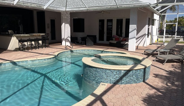 Jupiter - private Mediterranean home that sleeps 10 comfortably