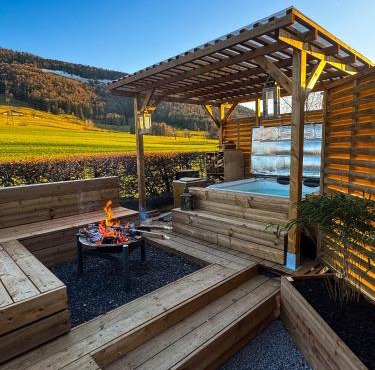 Juralodgespa Détente avec jacuzzi et vue