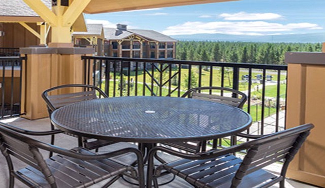 Just 1 Mile to the West Entrance to the Park - 2 Bdrm