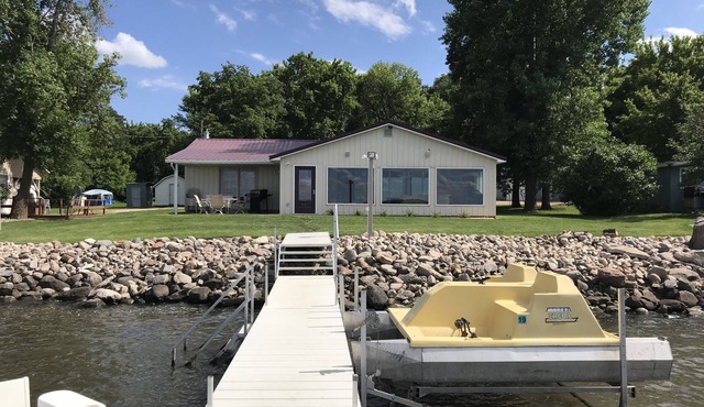 Just 15 Feet To Fishing and Fun - Dakota View Cabin Lake Traverse!