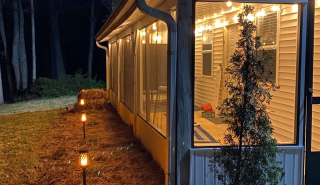 Just 16 miles from Clemson & 12 miles from downtown Greenville.