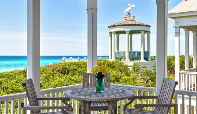 JUST A 2-NIGHT MIN STAY, GULF-FRONT SEASIDE HONEYMOON COTTAGE, PANORAMIC VIEWS!