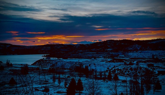 Just Became Available, Newly Remodeled, Jaw Dropping Lake Roosevelt View, Cozy