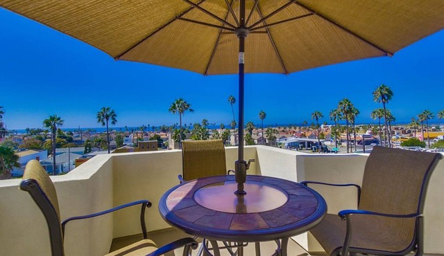 Just Blocks To The Beach W Panoramic Ocean Views, Brand New Spanish Town home