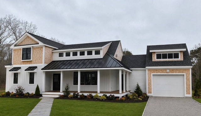 Just built 6 bed, 6.5 bath w/pool, outdoor kitchen, fire pit. Walk to beach.