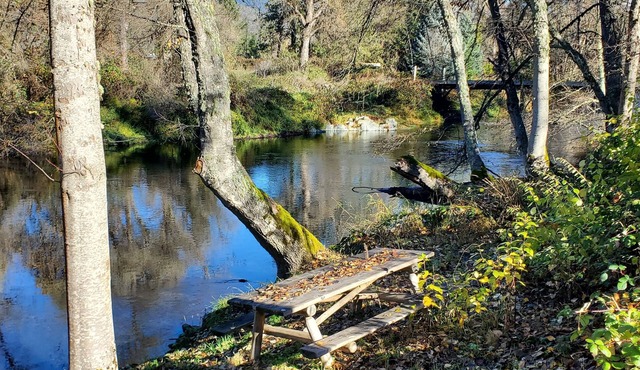 Just finished quiet, secluded riverfront/forest getaway on farm in wine country.