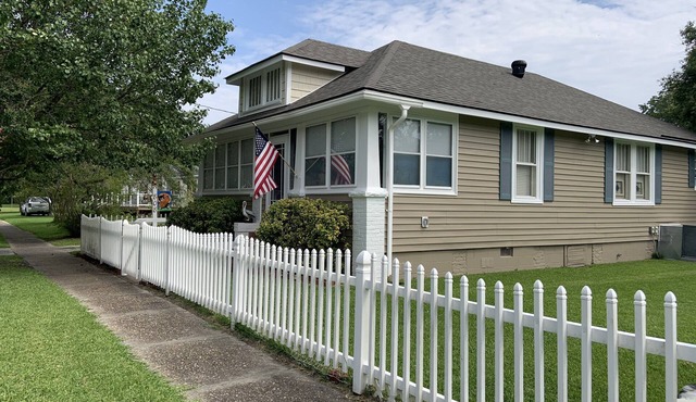 'Just in the Moment' Quaint Cottage Near Historic New Bern