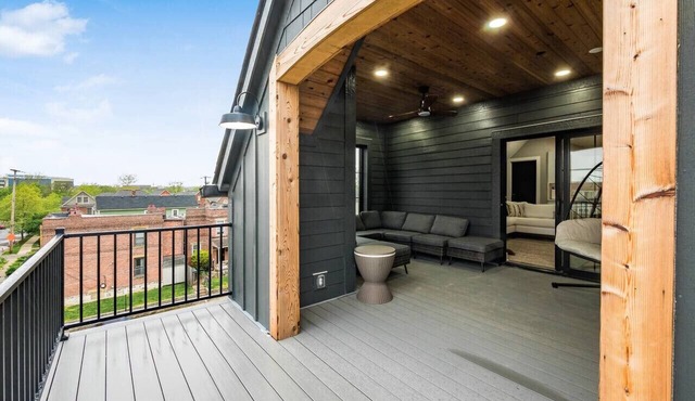 Just Listed, D Town Views, OSU, Short North!