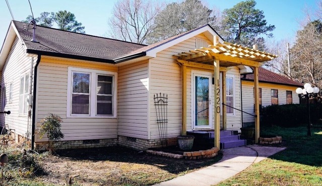 Just minutes from EVERYTHING! Lots of amenities.