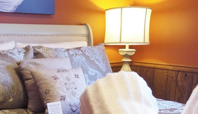Just Perfect! Clean & Comfy Two-Bedroom Home!