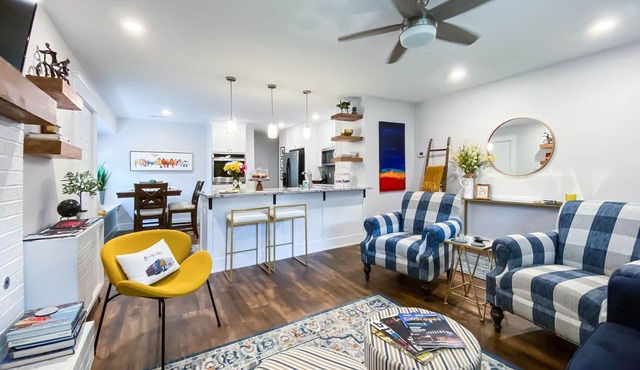 Just read the reviews and we think you'll choose Starlanding! Sleeps 6, 2 baths