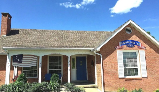 Just Renovated 2021 Home! Free Breakfasts $20 Shuttle Perfect Location Downtown