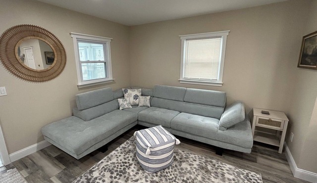 Just renovated 3-bedroom house in Bradley Beach 🐶WFH at the beach!