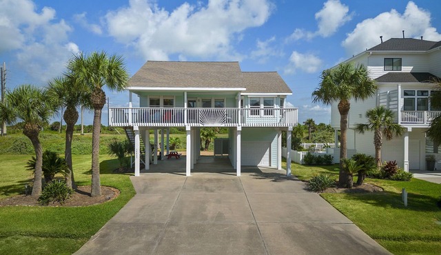 "Just Right" in Pirates Beach West - Family Friendly! Updated! Pet Friendly!
