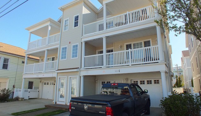 Just Short Block Away from The Beach & Boadwalk