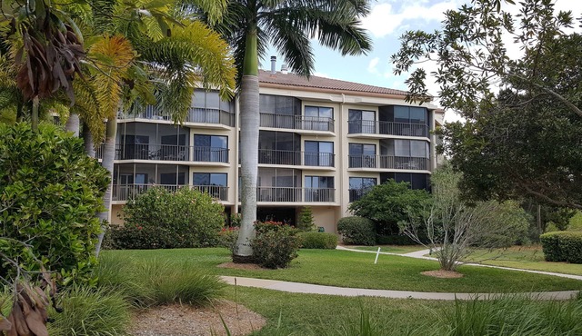 Just South of Sarasota Gorgeous Waterfront Condo 2 Bedrooms, 2 Baths.