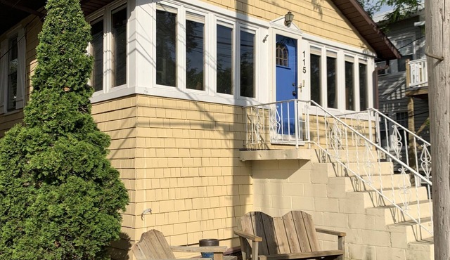 Just Steps Away from The Beach on Lake Michigan - Sheridan Beach