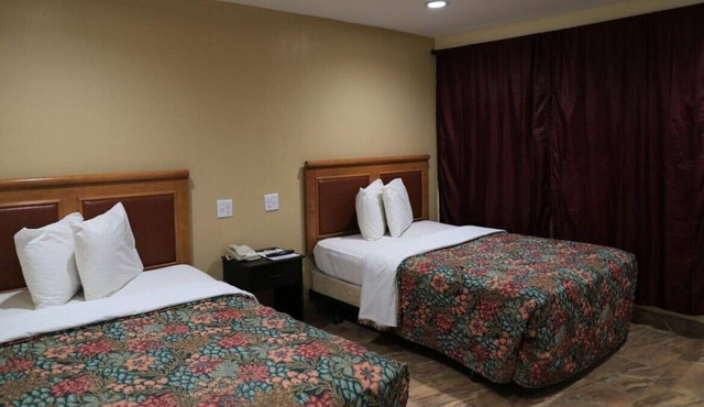 Just What You Were Looking For! 3 Comfortable Units, Pets Allowed