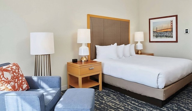 Just What You Were Looking For! Pets Allowed, Bike Rental, Near Coit Tower!