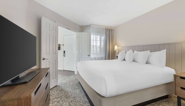Just What You Were Looking For! Kitchen, Free Breakfast, Onsite Parking