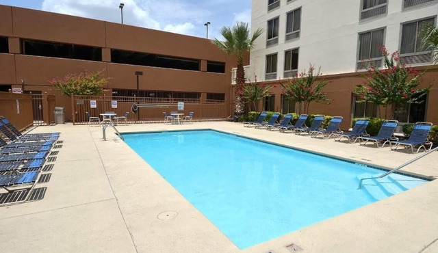 Just What You Were Looking For! 2 Great Units, Parking, Near AT&T Field!