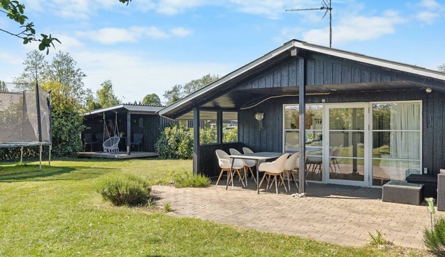 "Justina" - 200m from the sea by Interhome