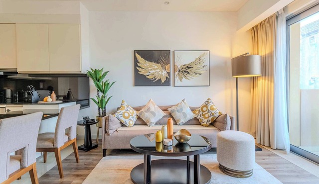 JW Marriott Marina: 1-3 Mo. Rates Available All-in