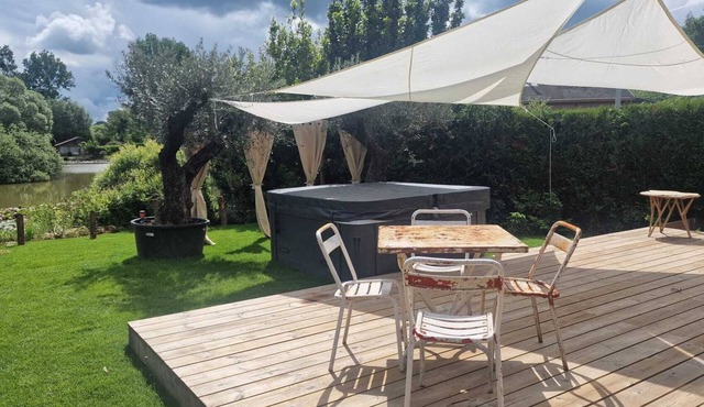 Käbane 81, Lodge Avec spa au Bord de L'eau