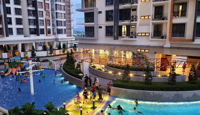K Avenue with PS5, Pool View, Kids Playground and Private Balcony