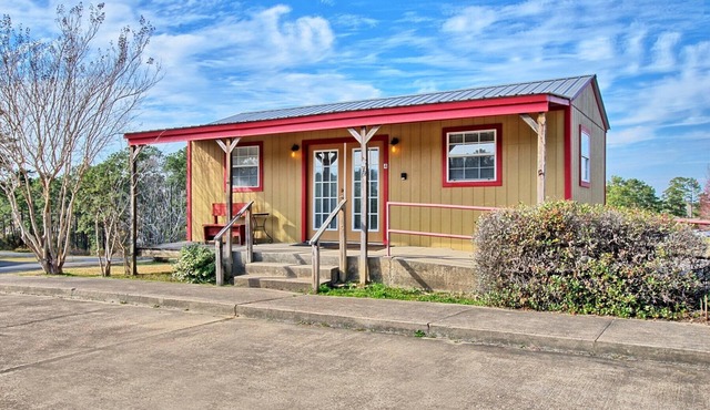 K&M Lake Rentals Cabin #4