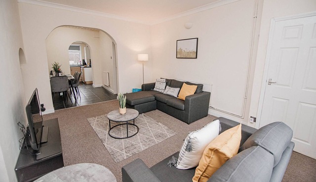 K Suites - Beautiful 3 bed House - Sleeps 7