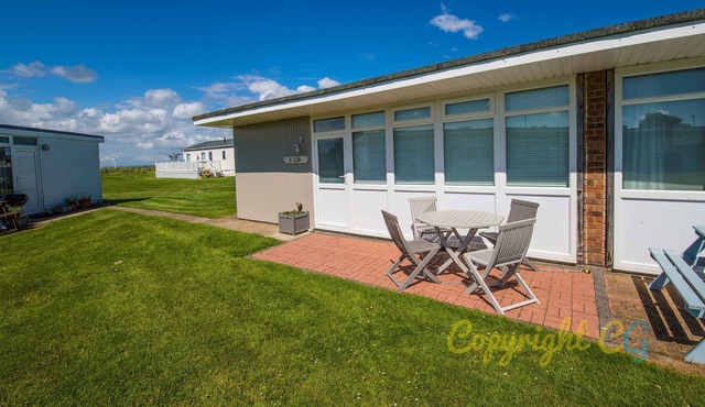 K128 - Camber Sands Holiday Park - Sleeps 5 - Modern Chalet with Parking