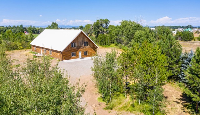 KABINO: Family Reunions Huge Open Floor Plan Basketball Gymnastics Foosball Ping Pong FirePit WiFi