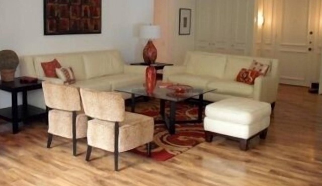 Kahala Beach Ocean Front & Pool View