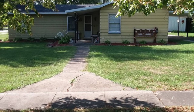 Kahoka, MO Family Lodging