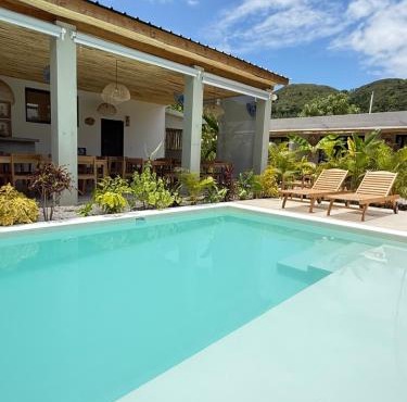 Kaia Beach Lodge en Cosón