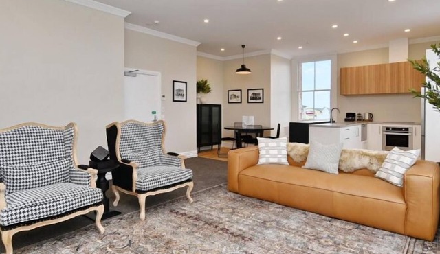 Kaiapoi Luxury Accommodation 2-Historic and Luxury Apartment in Kaiapoi