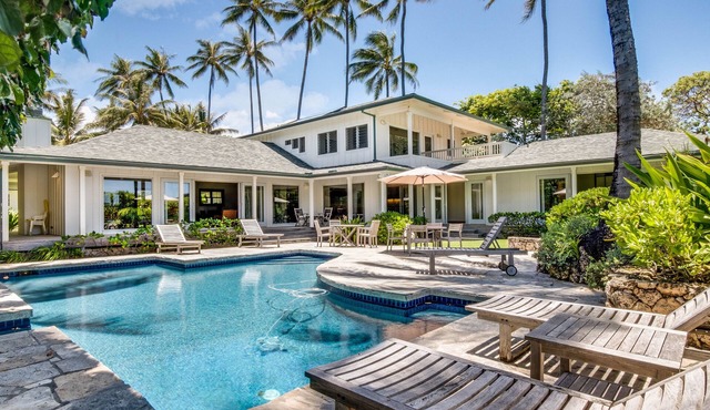 Kailua Luxury Beachfront House