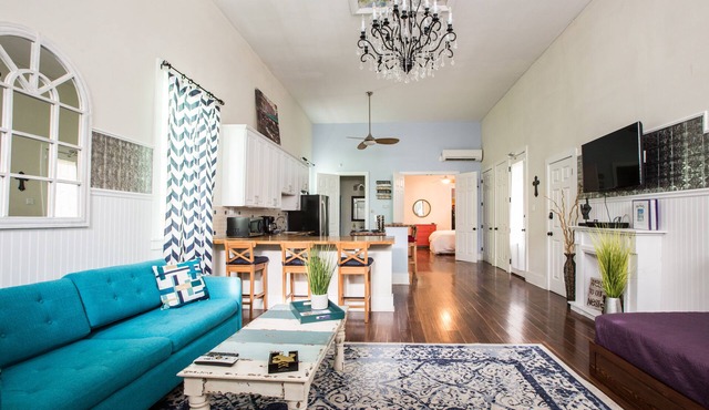 Kajun Kastle HUGE on Space & Luxury