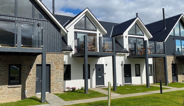 KALIPÉ, family friendly, with open fire in Kenmore